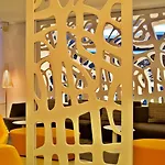 Evolution Hotel 4*