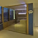 Evolution Hotel 4*