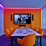 Evolution Hotel 4*