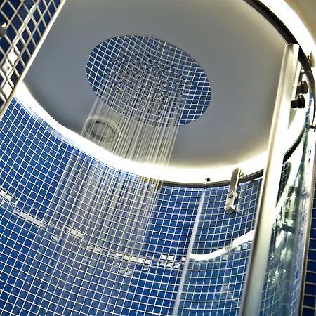 Evolution Hotel