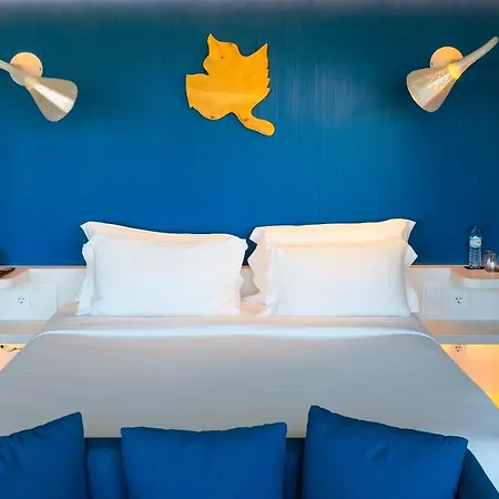 Evolution Hotel 4*