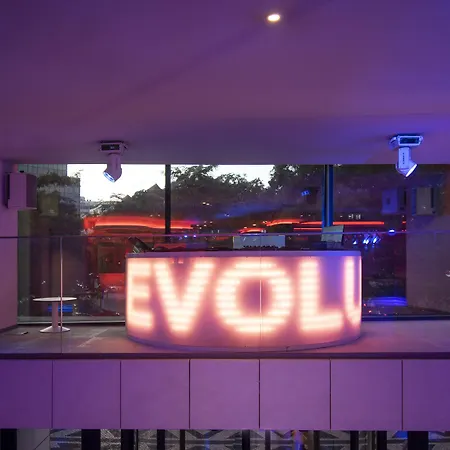Evolution Hotell 4*