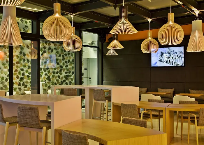 מלון Evolution 4*