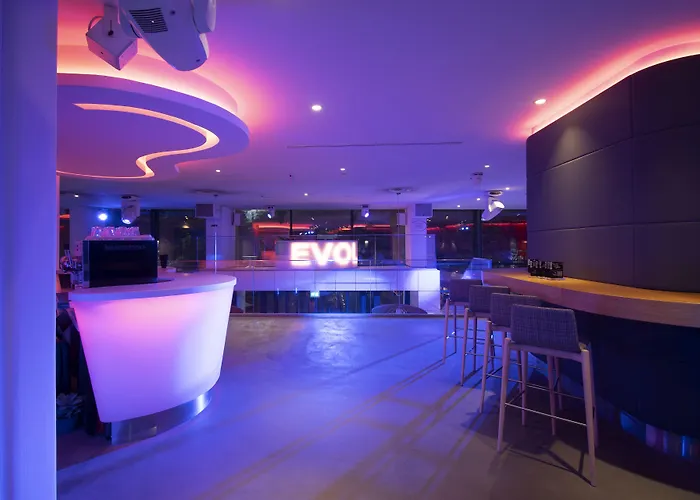 Отель Evolution