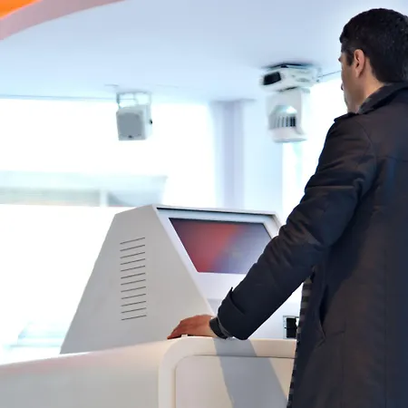 إيفولوشَن لشبونة