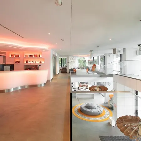 Evolution Готель Лісабон